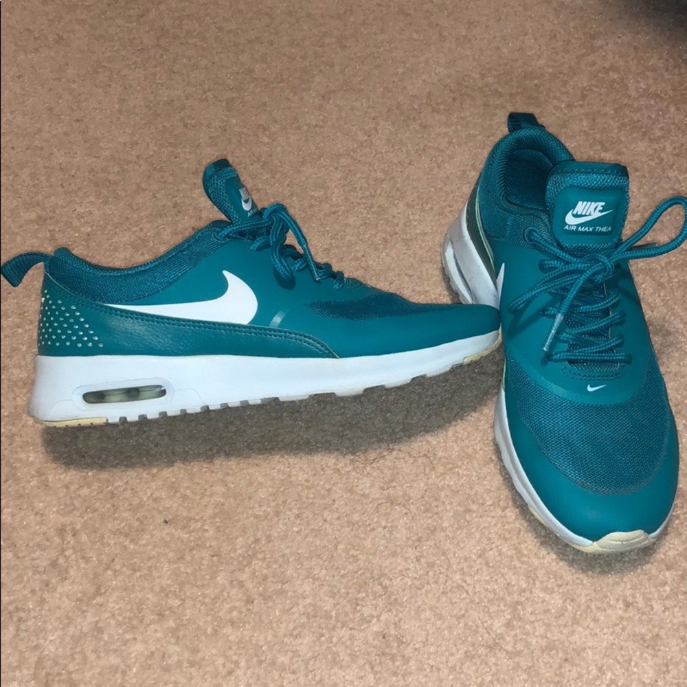 Limited Edition 💙 Nike Air Max Thea 💙